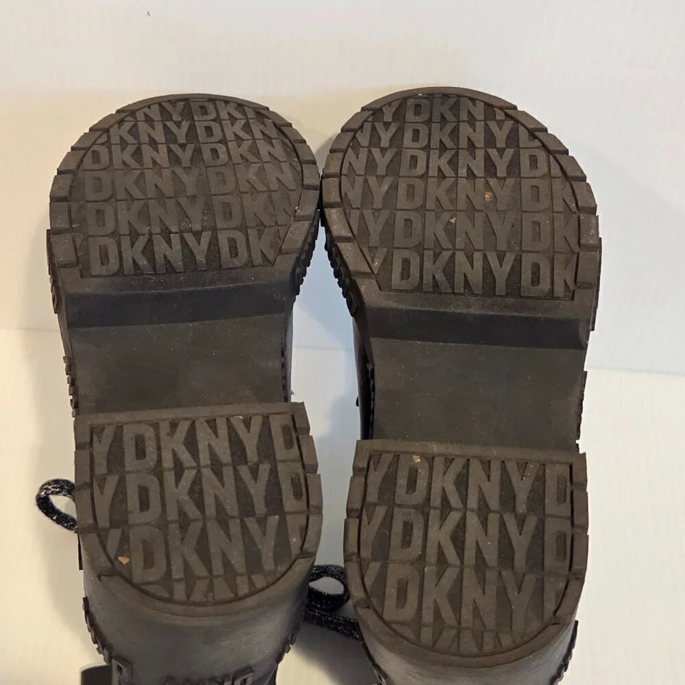 DKNY Girls Haley Block Heel Combat Military Black Boots Size 3 Chunky Heel